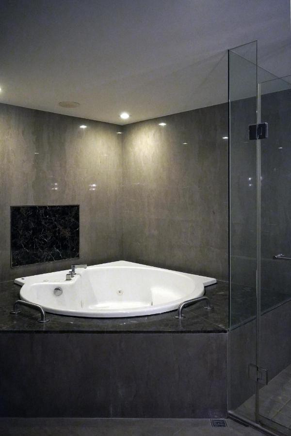 Talmud Hotel Kaohsiung Loveriver Εξωτερικό φωτογραφία
